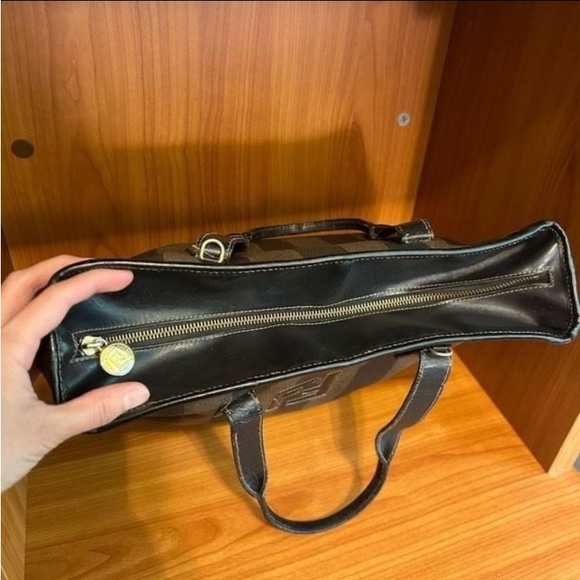 Authentic Vintage FENDI Calfskin Pequin Stripe “RARE VINTAGE”❣️ - Picture 6 of 9